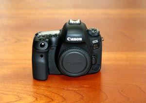 カメラボディ：フルサイズ機 Canon EOS 6D Mark II